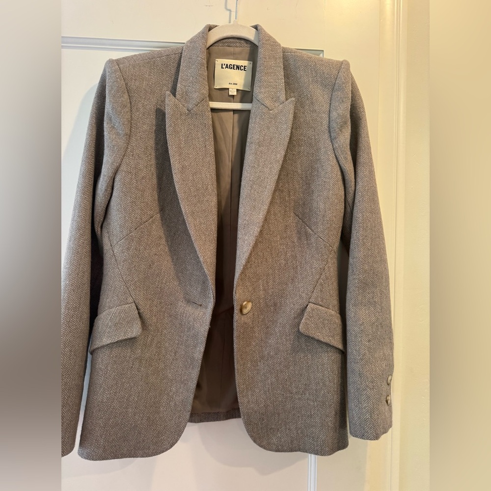 L'AGENCE Classic Gray Blazer